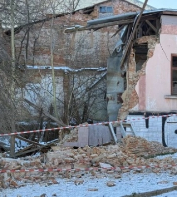 У Чернівцях на розі Сагайдачного та Шолом-Алейхема обвалився будинок