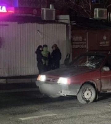 У Миколаєві встановлюють обставини автопригоди, у якій пішохід зазнав травмувань