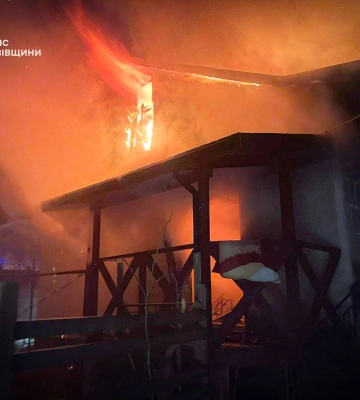 На Львівщині горів житловий будинок
