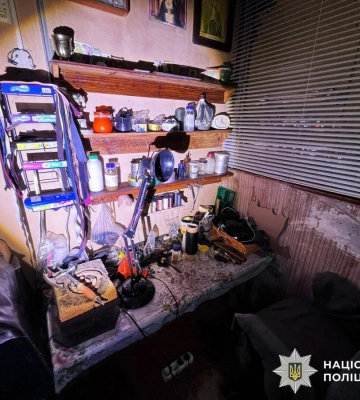 У Здолбунові через давні ревнощі чоловік ударив ножем знайомого