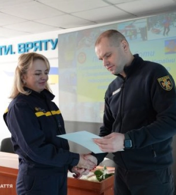 На Закарпатті рятувальники підбили підсумки року: понад 2 тисячі пожеж і 222 врятовані туристи