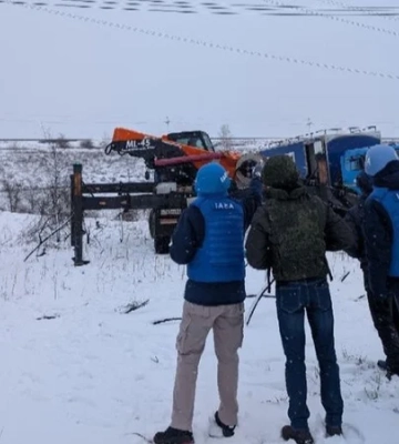 Возле ЗАЭС завершили восстановление линии электропередач во время локального прекращения огня — МАГАТЭ