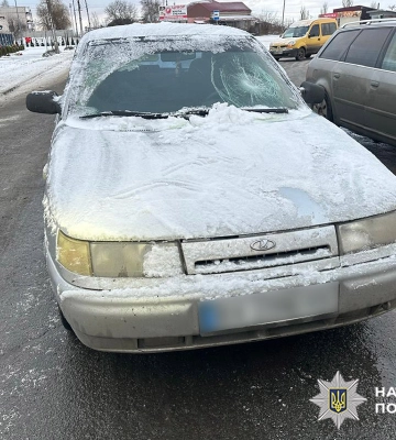 На  Хмельниччині легковик у селі на пішохідному переході збив 44-річну жінку, - поліція