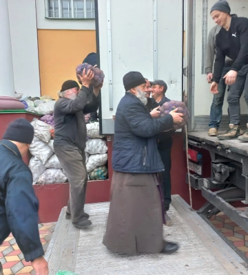 Ровенская епархия УПЦ доставила более 13 тонн гуманитарной помощи жителям Николаевщины