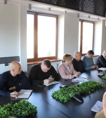 Готовність комунальних служб Ужгорода до роботи у зимовий період обговорили у міськраді