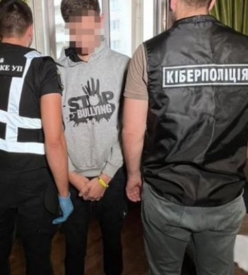 На Київщині судитимуть афериста, який заробляв на евакуації