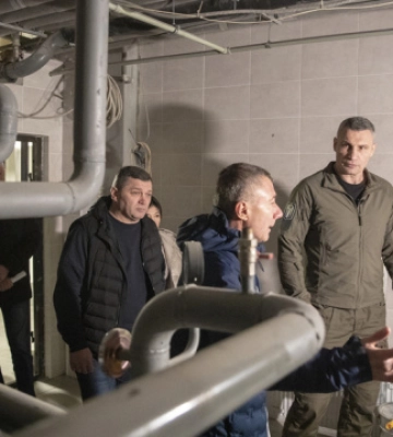 Кличко перевірив готовність столичних медзакладів до роботи за відсутності електрики та води