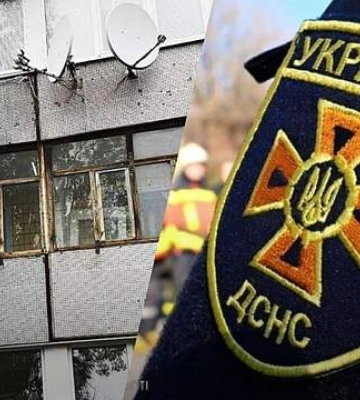 Рятувальники знімали бабусю з кондиціонеру