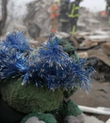Кількість загиблих внаслідок влучення ворожої ракети у житловий будинок на Запоріжжі збільшилась
