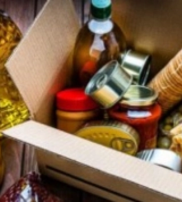 Мешканцям Рівненщини порадили, який запас продуктів необхідно мати вдома та як їх безпечно зберігати