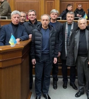 Зібрано підписи під петицією про позбавлення мандатів нардепів від ОПЗЖ