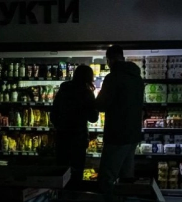 Без світла в Харкові зможуть працювати 66% магазинів, 37% аптек та 48% АЗС