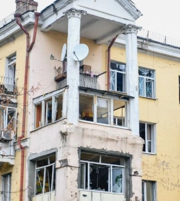 Школа, багатоповерхівки і підприємства: рятувальники розповіли про наслідки атаки по Дніпру