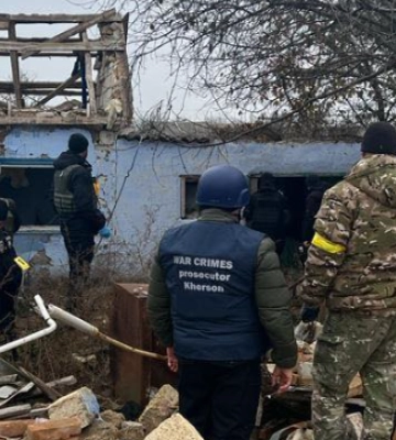 У селі під Херсоном росіяни розстріляти в будинку сімох людей і підірвали – ОГП