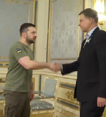 Зеленський обговорив із віце-президентом ЄК фінпідтримку України