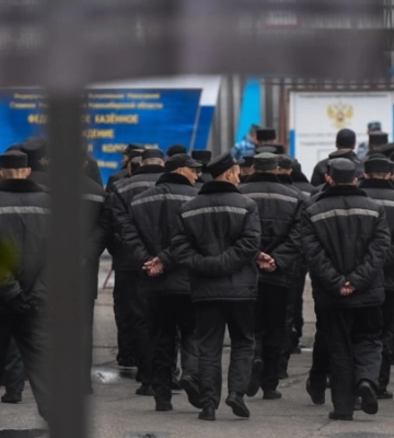 Колишній поліцейський із Ростова, засуджений за вбивство дружини, загинув у Луганській області – ЗМІ