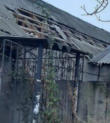 Рашисти трьома ракетами вдарили по ресторану у Запорізькому районі. ФОТОрепортаж