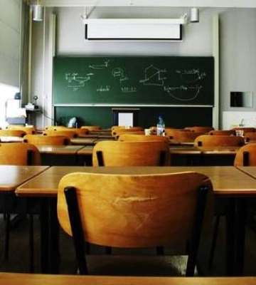 На Запоріжжі &quot;освітянки&quot; погрожували вчителям та змушували дітей вихваляти Кремль