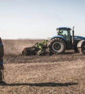 На звільнене правобережжя Херсонщини повертається аграрний бізнес