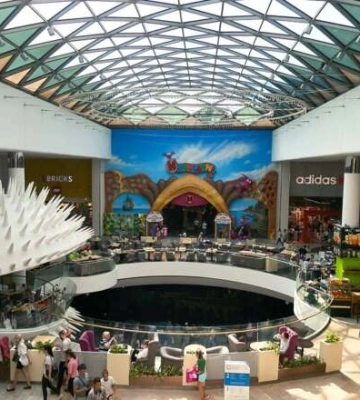 Киевский ТРЦ Ocean Plaza официально объявил о возобновлении работы после девяти месяцев простоя