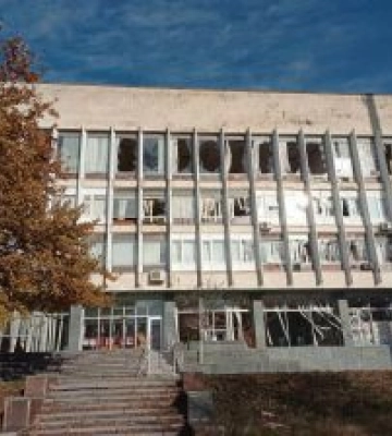 Херсон: Окупанти обстріляли бібліотеку й житлові квартали