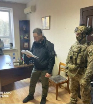 На Одещині викрили чиновників, які брали хабарі