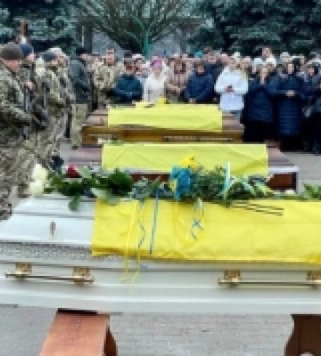 У Нововолинську попрощалися із Героями