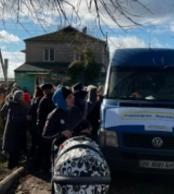 Гумдопомогу з Рівненщини вже розвантажили на Херсонщині