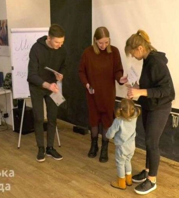 Вторсировина в обмін на гроші для ЗСУ: у Дніпрі проводять благодійну екотолоку