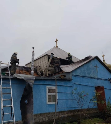 Під Ізюмом горів храм УПЦ
