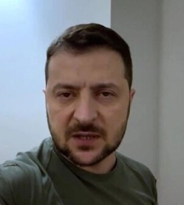 Жорсткі бої на фронті та відключення світла: Зеленський звернувся до українців