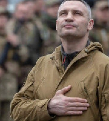 Зеленский поздравил украинцев с Днем достоинства