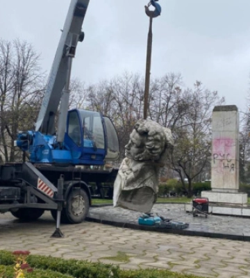 У Кременчуці демонтували погруддя Пушкіна