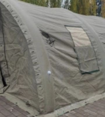 У Луцьку на Театральній площі розгорнули «пункт незламності»