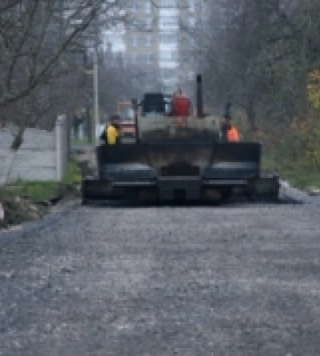 У Луцькій громаді продовжують ремонтувати дороги