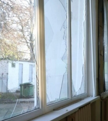 В Днепре из-за ракетного удара были повреждены школа и детсад