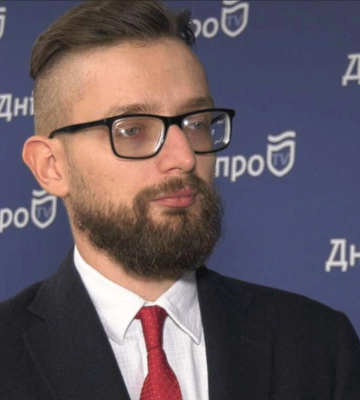 У Дніпрі встановлюють наземні укриття: військовий розповів, у яких випадках вони незамінні