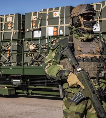 Системи протиповітряної оборони, автомобілі підвищеної прохідності та зимове спорядження: Швеція оголосила про новий пакет військової допомоги для України на суму $287 000 000