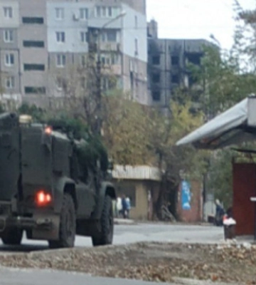 У Маріуполь стягують дедалі більше військової техніки РФ - мерія