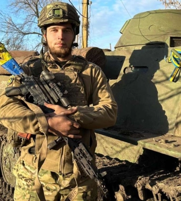 Після важкого поранення офіцер бригади з Дніпропетровщини ще вісім годин командував боєм