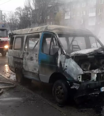 У Кривому Розі вщент згорів автомобіль