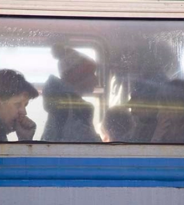 Херсонцям пропонують безкоштовну евакуацію до Кривого Рогу та інших регіонів. Куди звертатися?