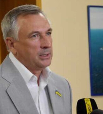 Однопартійці Труханова відмовилися підтримати відставку заступника голови облради Шкаровського, який назвав тероборону&amp;hellip;