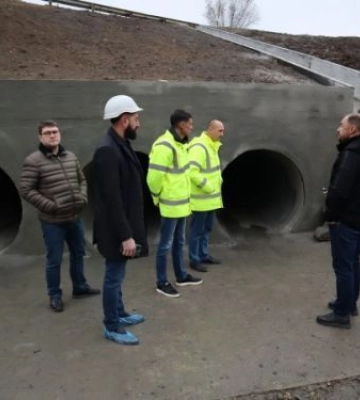 На трасі в Запорізькій області завершили ремонт водоперепускної труби - фото