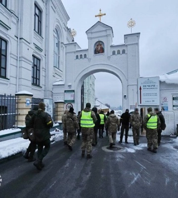 СБУ проводить безпекові заходи у Києво-Печерській Лаврі