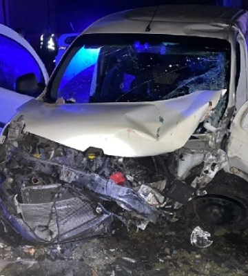 У Хусті авто врізалося в стіну будинку: один загиблий, ще троє людей – травмовано