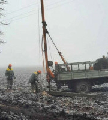 На Київщині через сніг та дощ розпочалися аварійні відключення електроенергії