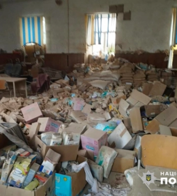 Як виглядає пункт видачі гумдопомоги в Оріхові після ранкових російських обстрілів - фото