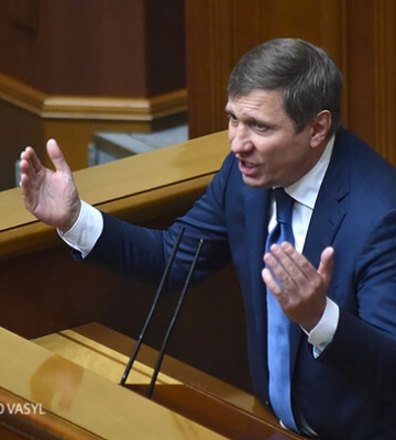Депутат Шахова оштрафували за неявки до суду у справі про корупцію