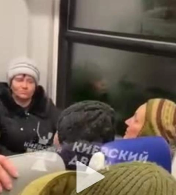 Ображала ЗСУ та закликала здатися: у Києві прихильницю &quot;русского мира&quot; вигнали з електрички